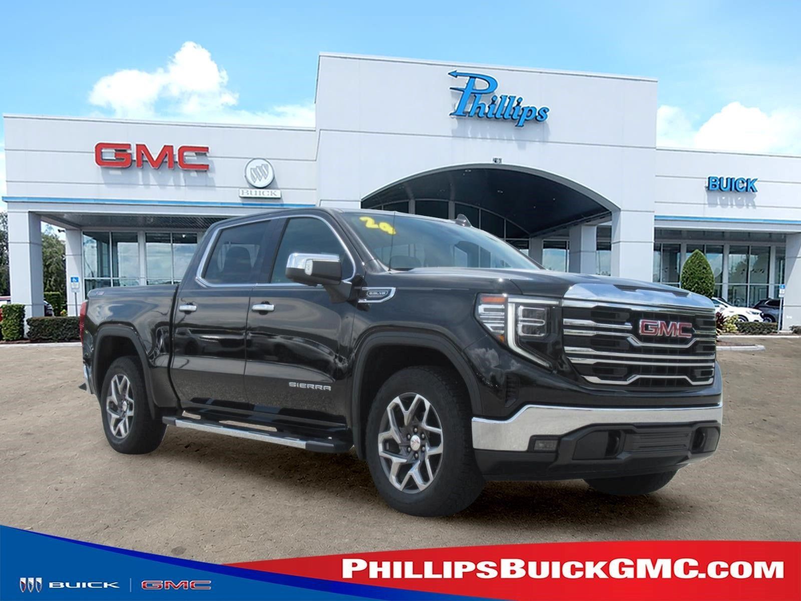 Used 2024 GMC Sierra 1500 SLT AWD/4WD image 1