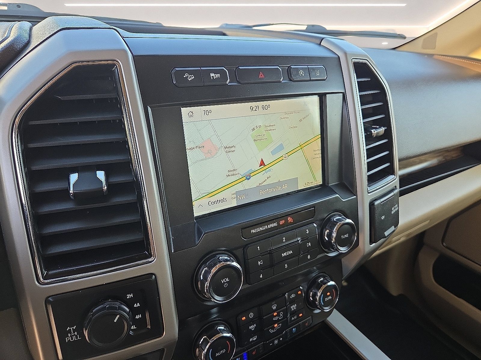 Used 2020 Ford F150 Lariat AWD/4WD image 7