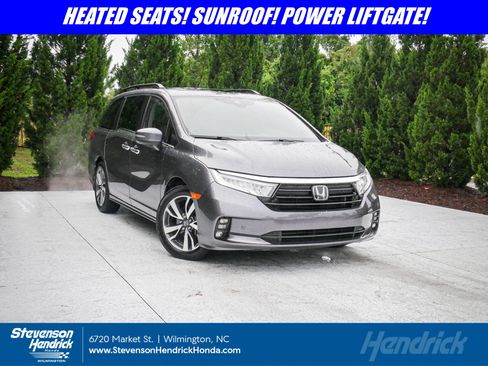 Used 2024 Honda Odyssey Touring image 1