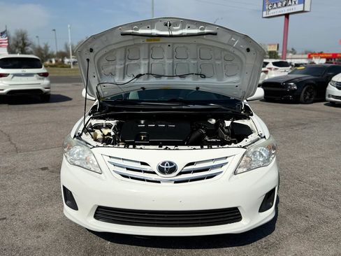 Used 2013 Toyota Corolla LE image 27