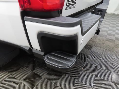 Used 2025 Ford F250 Lariat w/ Lariat Ultimate Package image 51