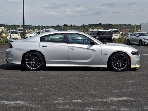 Used 2023 Dodge Charger Scat Pack w/ Plus Group RWD image 7