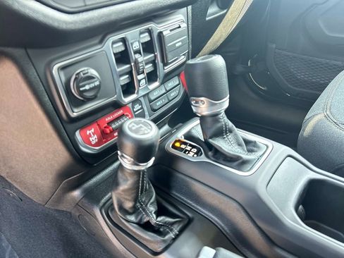 New 2026 Jeep Gladiator Sport AWD/4WD image 11