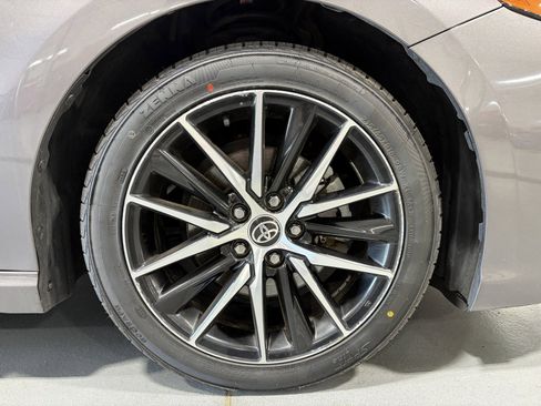 Used 2022 Toyota Camry SE FWD image 35