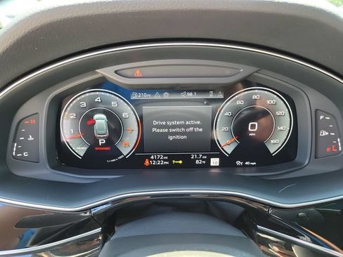 Used 2025 Audi Q8 Premium Plus AWD/4WD image 9