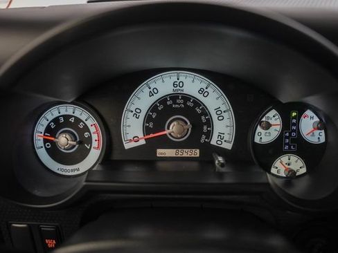 Used 2013 Toyota FJ Cruiser 4WD w/ Upgrade Pkg image 8