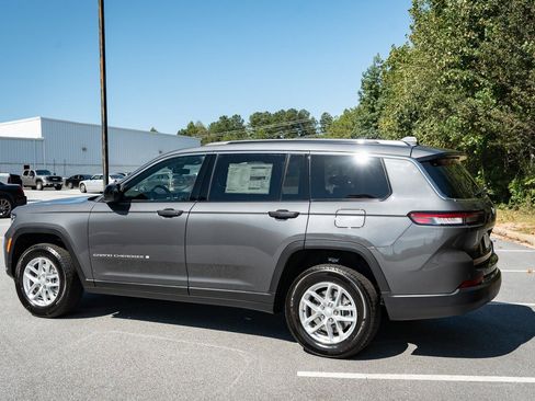 New 2025 Jeep Grand Cherokee L Laredo w/ Luxury Tech Group I RWD image 7