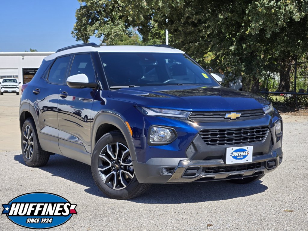 Used 2022 Chevrolet TrailBlazer ACTIV w/ Sun and Liftgate Package FWD image 1