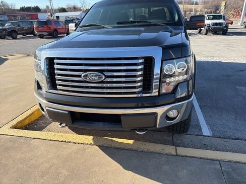 Used 2012 Ford F150 XLT w/ XLT Chrome Pkg image 2