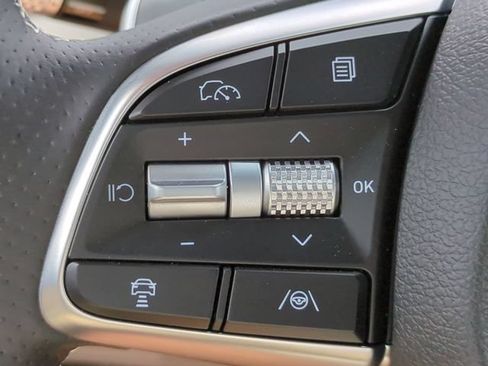 Certified 2026 Genesis G70 2.5T RWD image 24