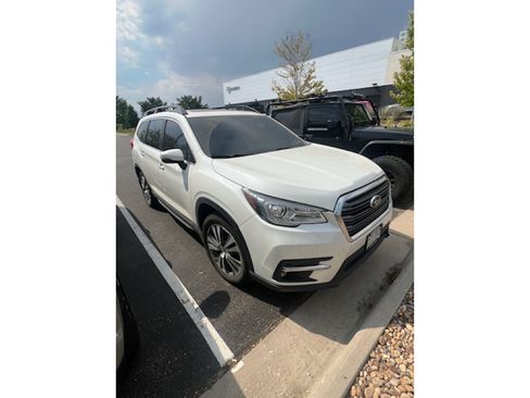 Used 2022 Subaru Ascent Limited w/ Technology Package AWD/4WD image 5