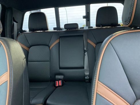 Used 2025 GMC Canyon AT4 w/ Technology Plus Package image 22