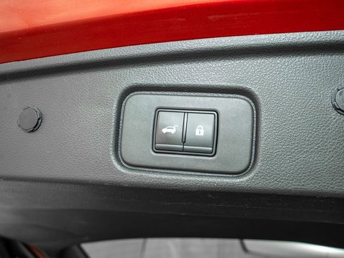 Certified 2023 Nissan Pathfinder SL w/ SL Premium Package image 6