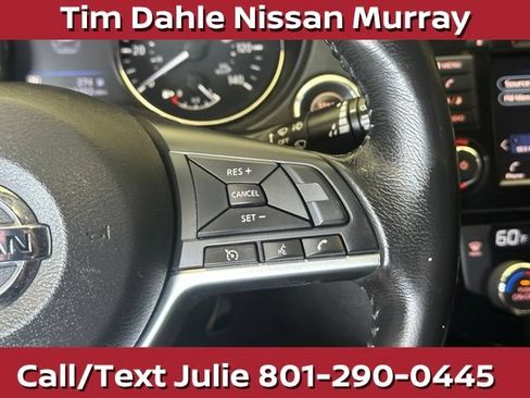 Used 2019 Nissan Rogue SV AWD/4WD image 24