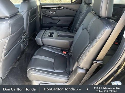 Used 2025 Honda Pilot EX-L image 15