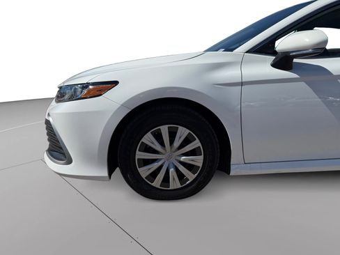 Used 2023 Toyota Camry LE image 17