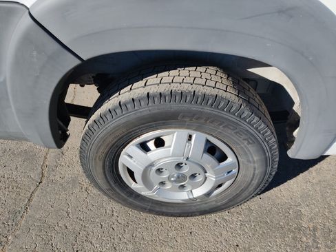 Used 2018 RAM ProMaster 2500 w/ Interior Convenience Group image 15