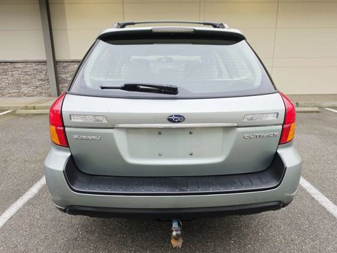 Used 2006 Subaru Outback 2.5i Special Edition w/ Popular Equipment Group 1D AWD/4WD image 4