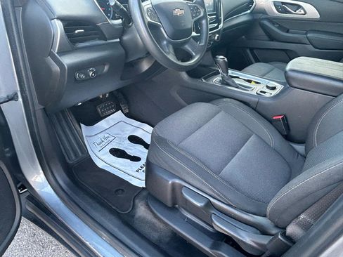 Used 2019 Chevrolet Traverse LS FWD image 10