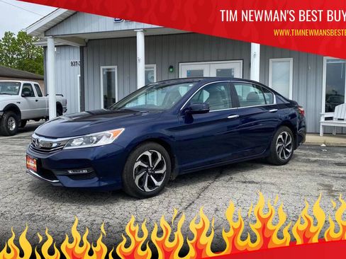 Used 2017 Honda Accord EX image 1