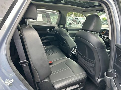 Used 2024 Kia Sorento S w/ Panoramic Sunroof Package FWD image 44
