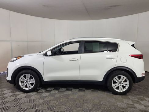 Used 2019 Kia Sportage LX w/ Option Group 017 FWD image 4
