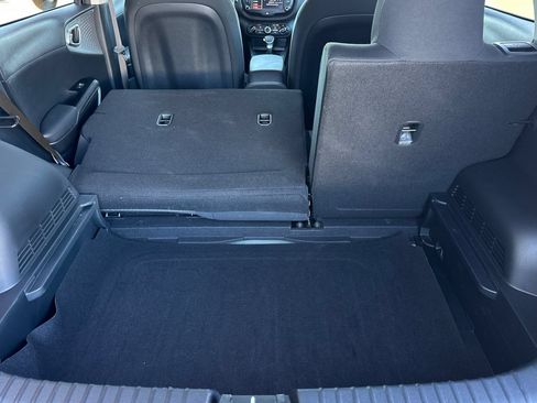Used 2022 Kia Soul LX FWD image 15