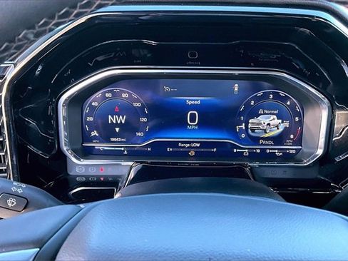 Used 2024 Chevrolet Silverado 2500 LT image 14