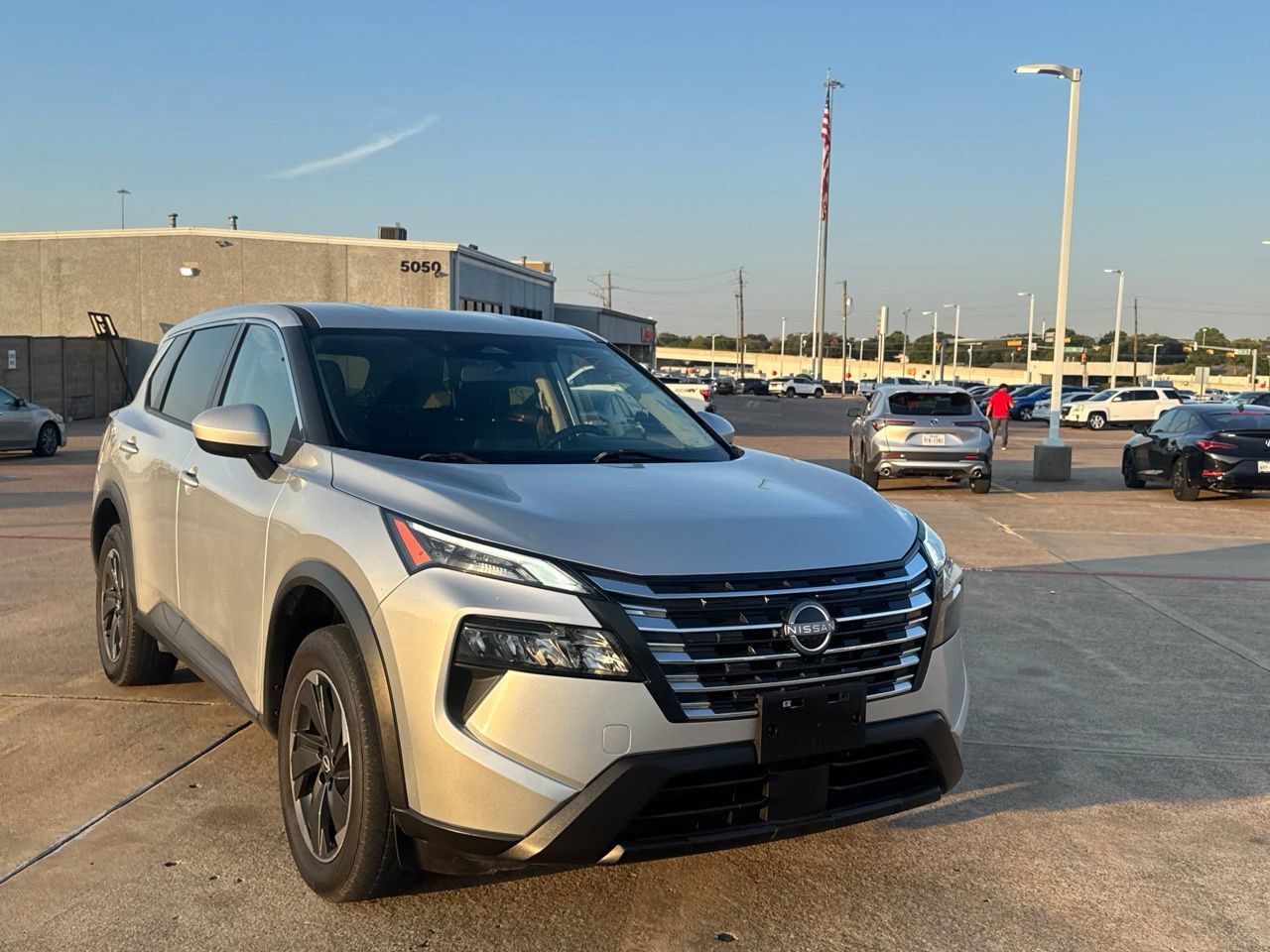 Certified 2024 Nissan Rogue SV AWD/4WD image 2