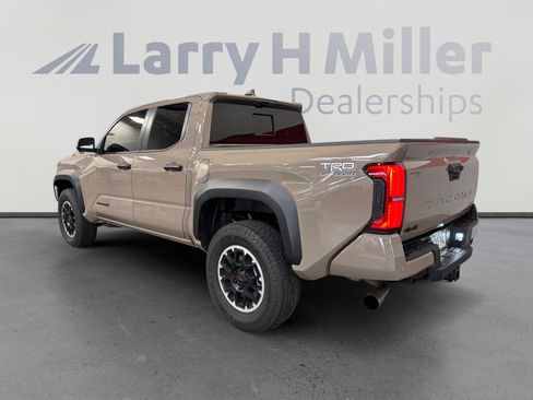 Certified 2026 Toyota Tacoma TRD Off-Road w/ TRD Off Road Premium Package AWD/4WD image 3