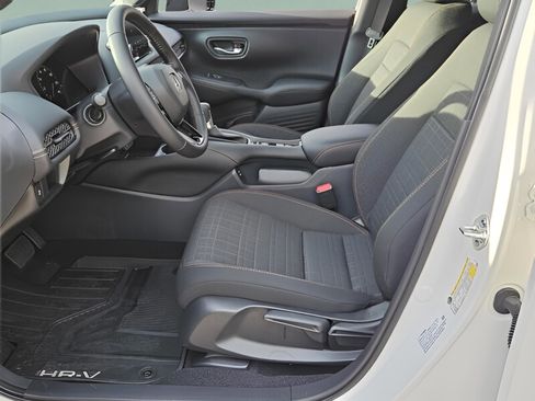 New 2026 Honda HR-V Sport image 9