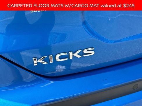 Used 2024 Nissan Kicks SR w/ SR Premium Package FWD image 5