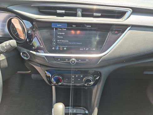 Used 2023 Buick Encore GX Preferred FWD image 23