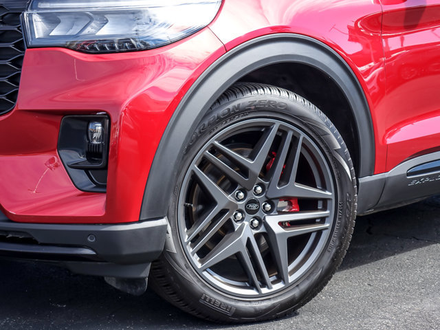Certified 2026 Ford Explorer ST AWD/4WD image 3