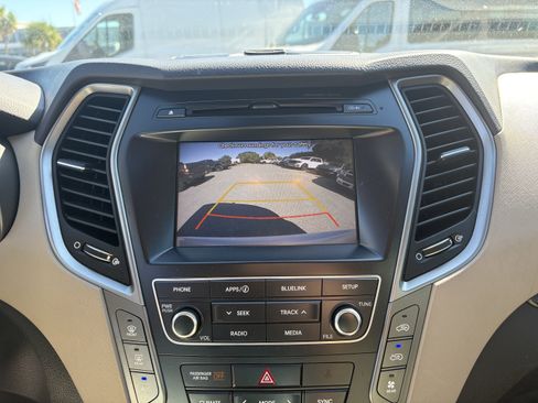 Used 2019 Hyundai Santa Fe XL SE image 23