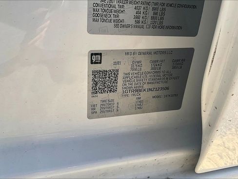 Used 2022 GMC Sierra 1500 SLE image 20