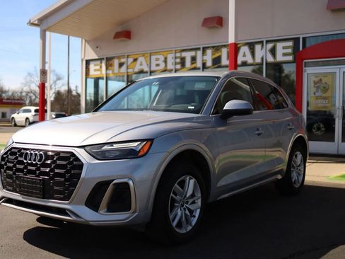 Used 2023 Audi Q5 2.0T Premium image 1