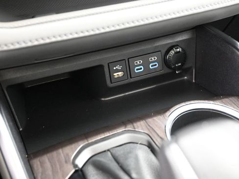 Used 2022 Toyota Highlander Platinum image 23