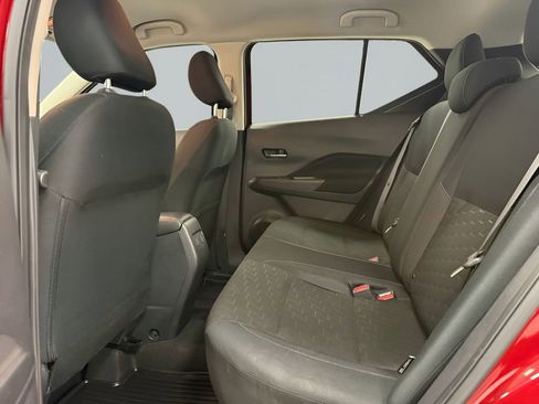 Used 2023 Nissan Kicks SV image 13