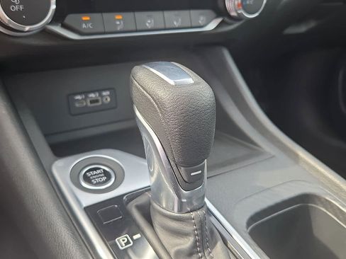 Used 2023 Nissan Sentra SV FWD image 15
