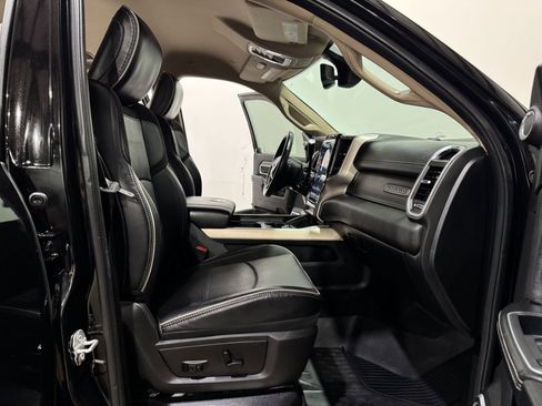 Used 2020 RAM 3500 Laramie image 12