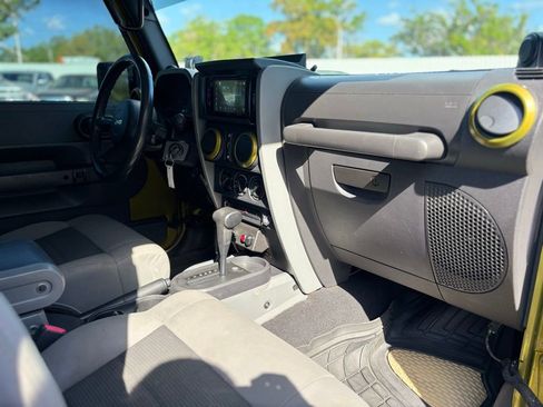 Used 2008 Jeep Wrangler X image 12