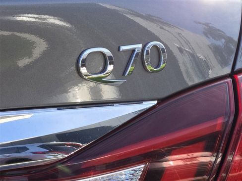 Used 2015 INFINITI Q70 3.7 image 8