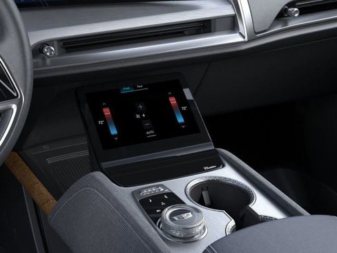 New 2026 Cadillac Vistiq Premium Luxury w/ LPO, Floor Liner Package image 24