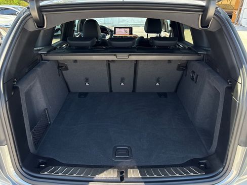 Used 2024 BMW X3 xDrive30i w/ Premium Package image 11