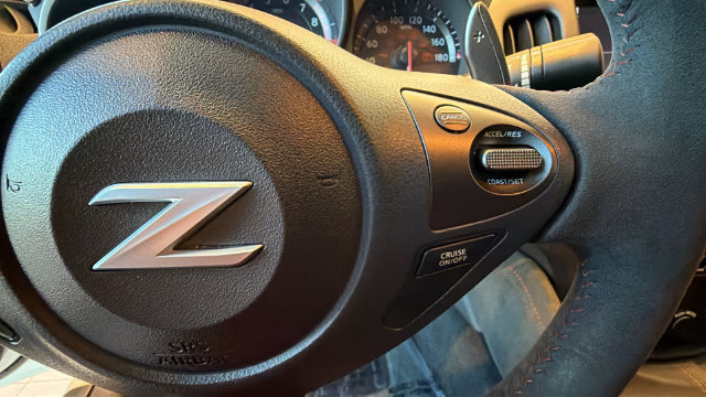 Used 2019 Nissan 370Z NISMO RWD image 19