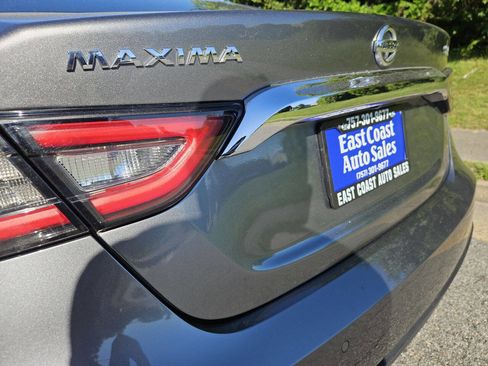 Used 2019 Nissan Maxima 3.5 SL w/ Floor Mat Group FWD image 10
