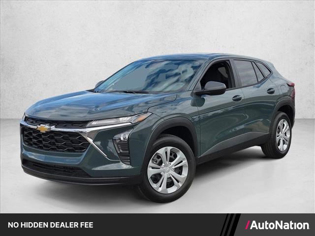 Used 2026 Chevrolet Trax LS FWD image 1