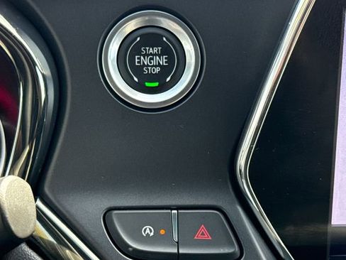 Used 2021 Chevrolet Blazer RS w/ Enhanced Convenience Package image 23