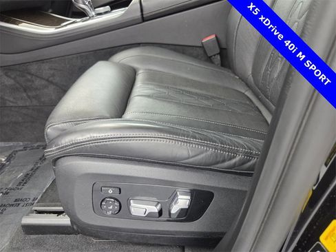 Used 2021 BMW X5 xDrive40i w/ M Sport Package image 34